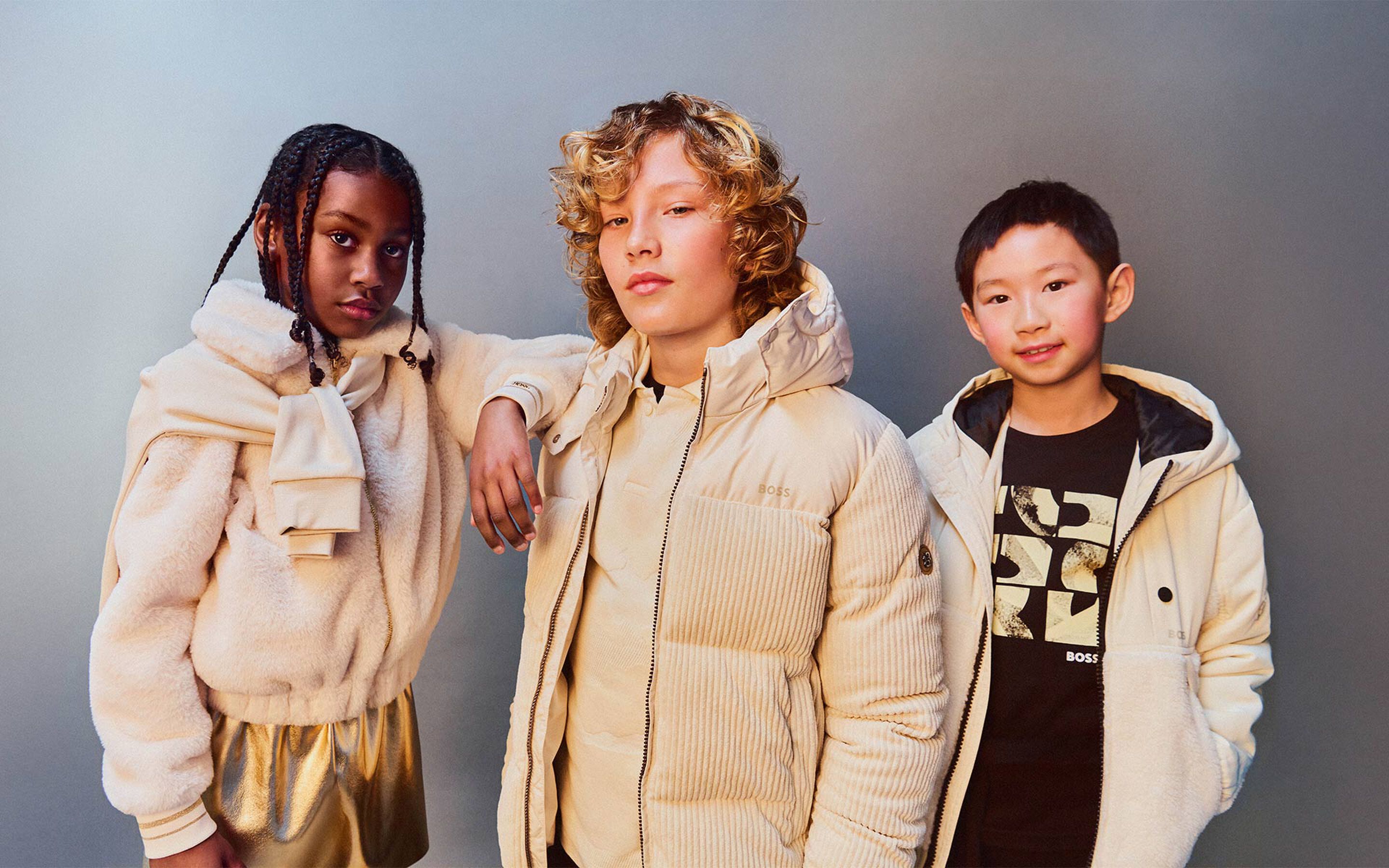 I maglioni del marchio BOSS su Kids around