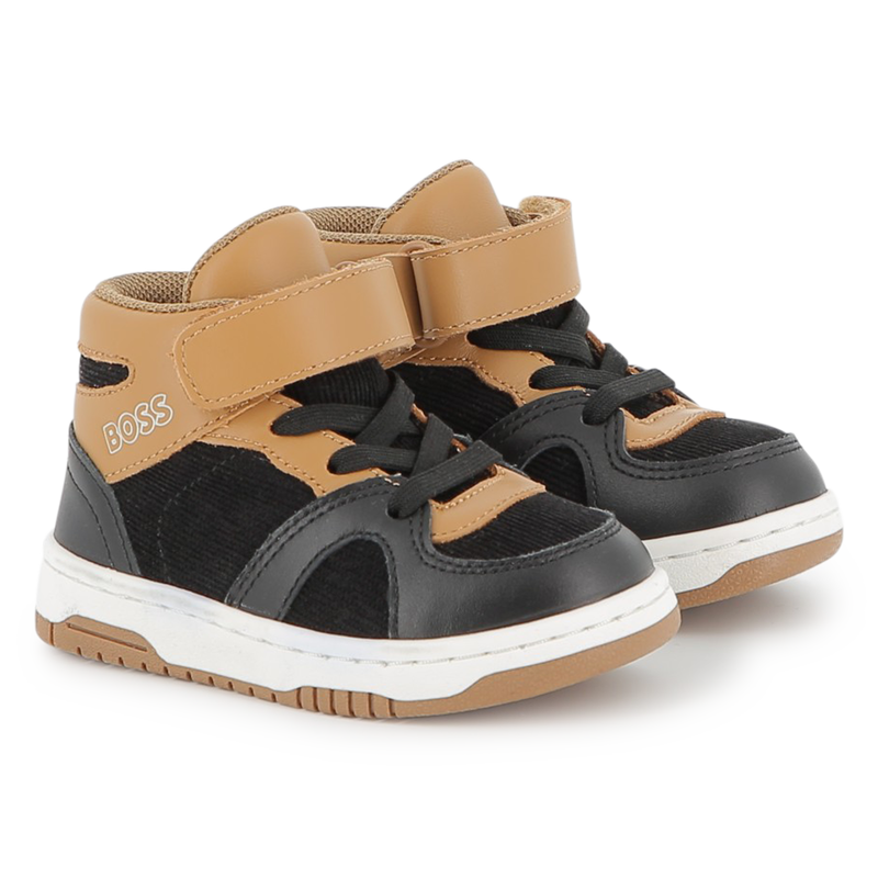 Sneakers con lacci elasticizzati BOSS 
                        RAGAZZO
