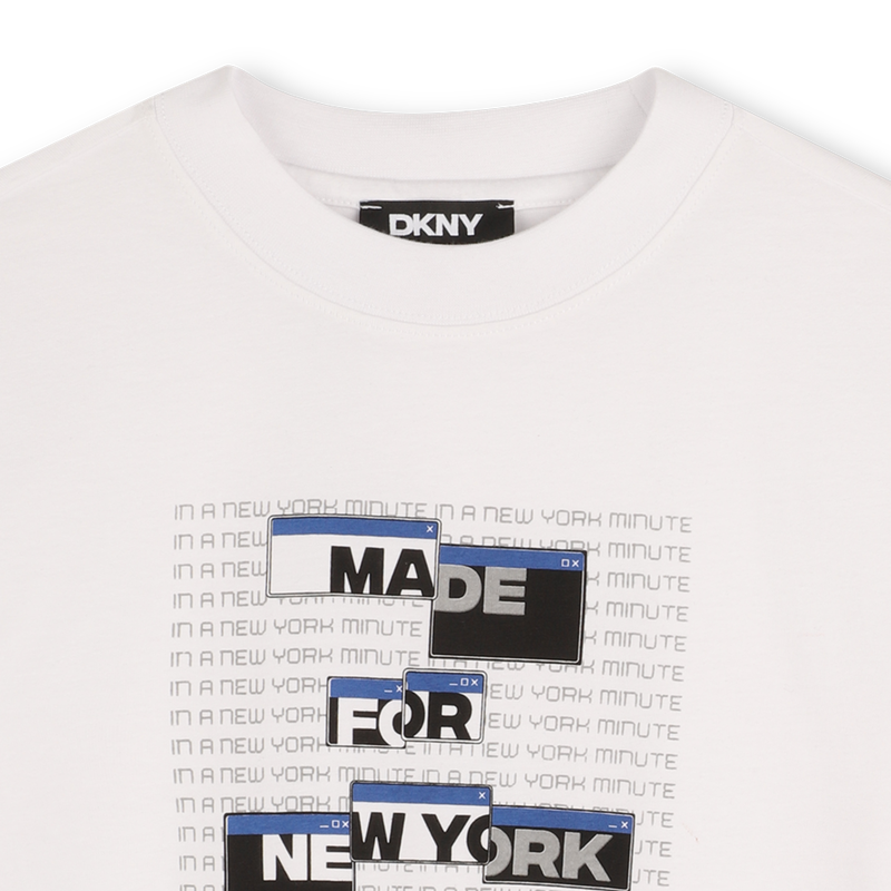 T-shirt a maniche corte DKNY 
                        RAGAZZO