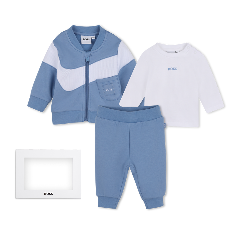 Set pantalone, cardigan e t-shirt BOSS 
                        RAGAZZO