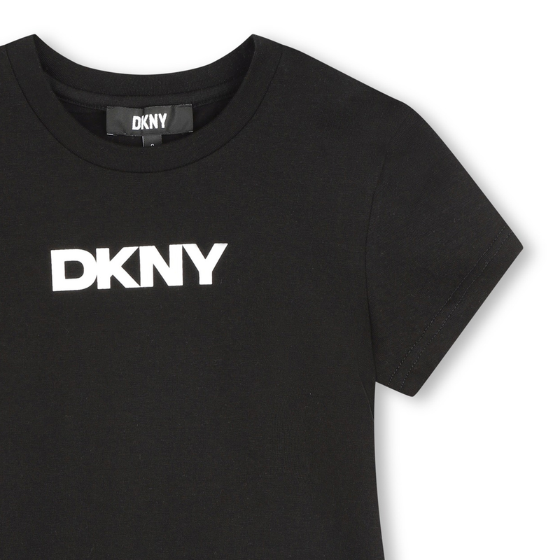T-shirt a maniche corte DKNY 
                        BAMBINA
