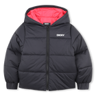 Piumino con cappuccio DKNY 
                    BAMBINA