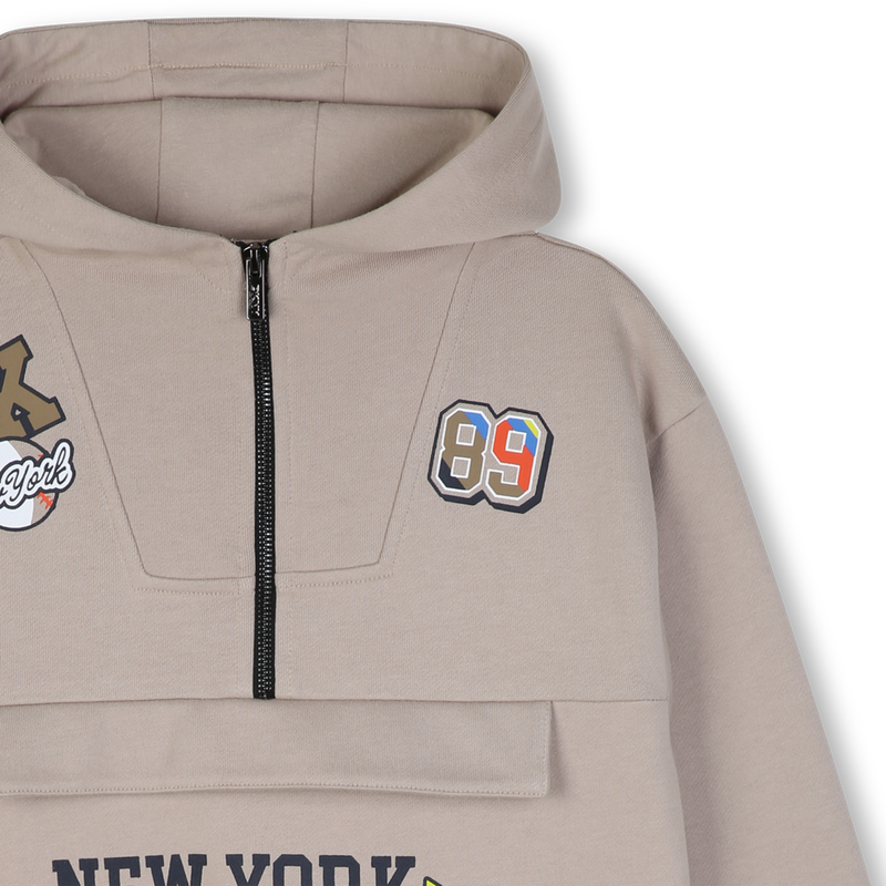 Felpa con cappuccio DKNY 
                        RAGAZZO