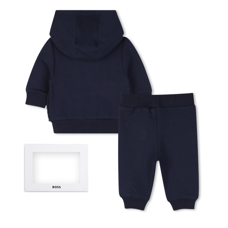 Set cardigan e pantaloni BOSS 
                        RAGAZZO