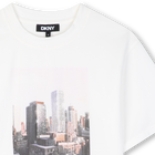 T-shirt a maniche corte DKNY 
                    BAMBINA