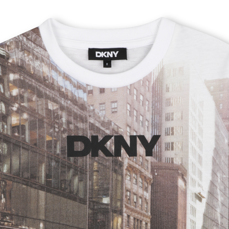 T-shirt a maniche corte DKNY 
                        RAGAZZO