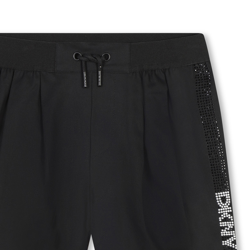 Shorts in cotone con strass DKNY 
                        BAMBINA