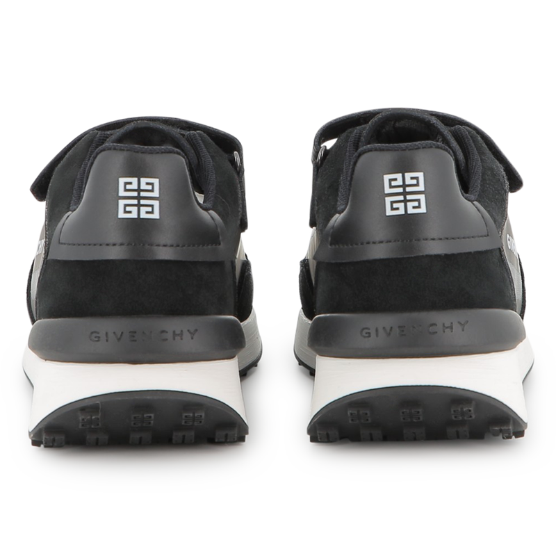 Sneakers con lacci elasticizzati GIVENCHY 
                        UNISEX