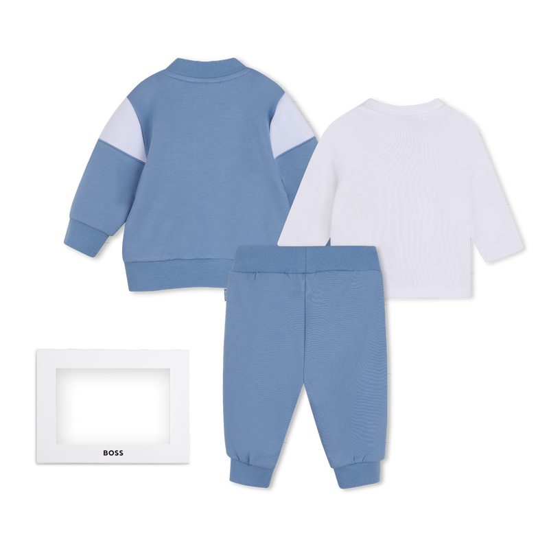 Set pantalone, cardigan e t-shirt BOSS 
                        RAGAZZO