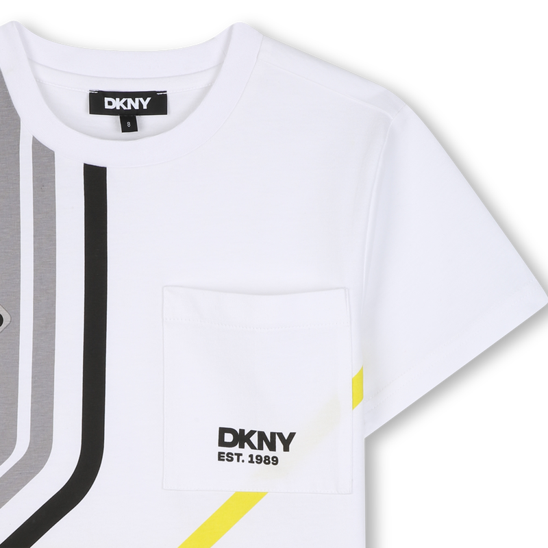 T-shirt a maniche corte DKNY 
                        RAGAZZO
