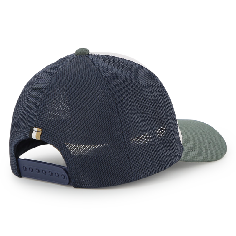 Tappo con chiusura regolabile BOSS 
                        RAGAZZO