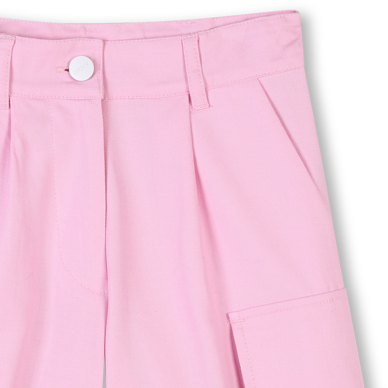 Shorts lunghi in cotone e lino DKNY 
                        BAMBINA