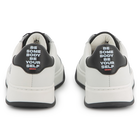 Sneakers con lacci in pelle DKNY 
                    UNISEX