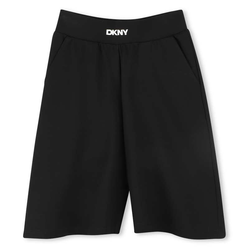 Shorts lunghi e fluidi DKNY 
                        BAMBINA