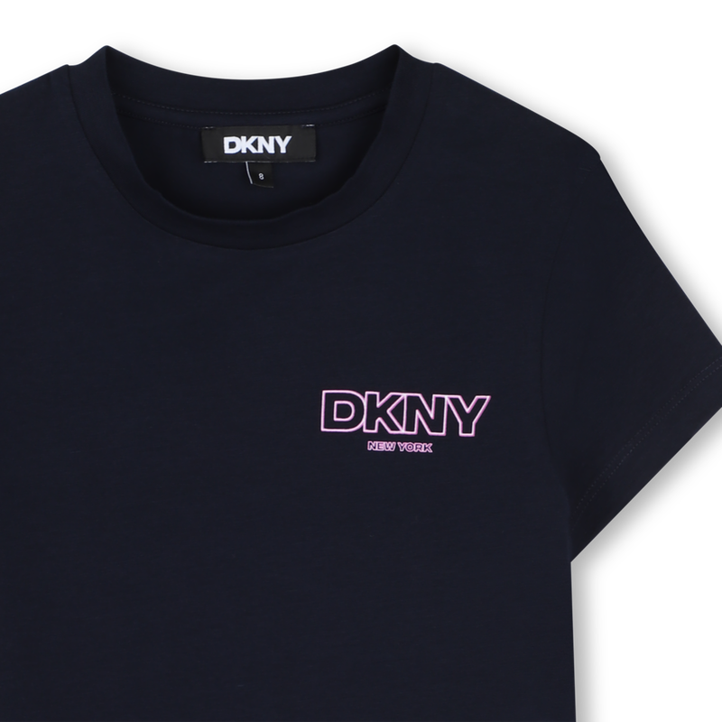 T-shirt a maniche corte DKNY 
                        BAMBINA