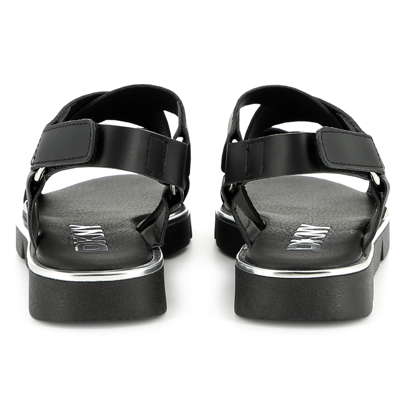 Sandali in pelle con velcro DKNY 
                        BAMBINA