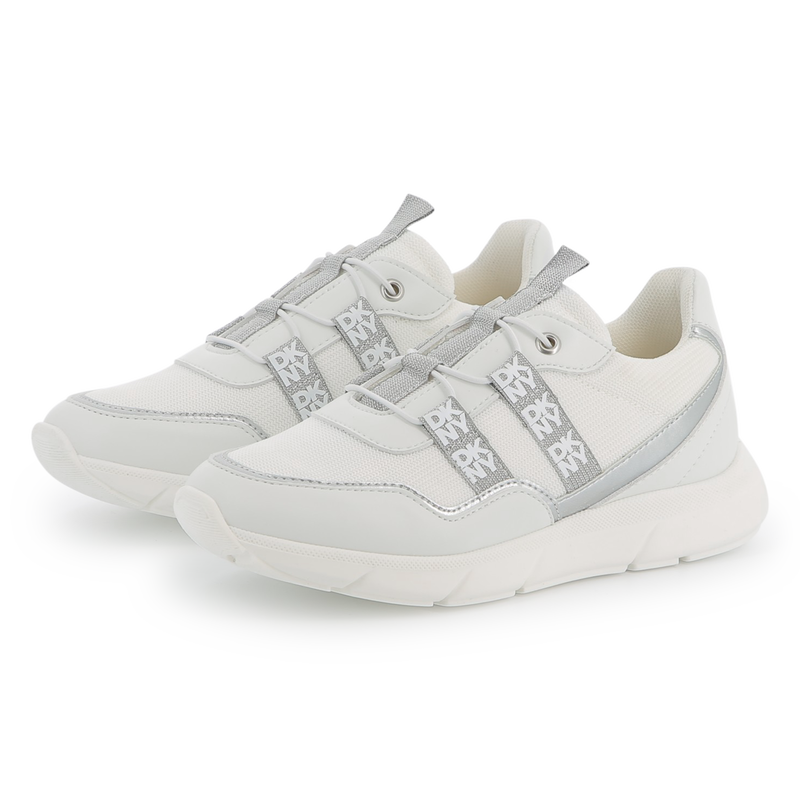 Sneakers con lacci DKNY 
                        BAMBINA