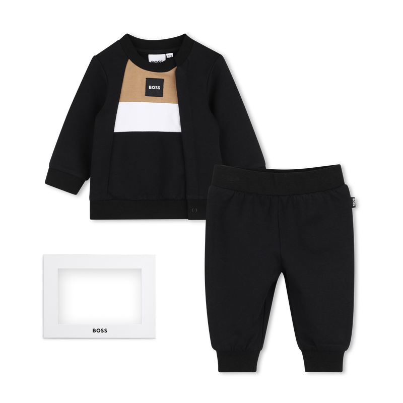 Set cardigan e pantaloni BOSS 
                        RAGAZZO
