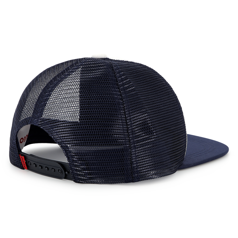 Cappellino con stampa HUGO 
                        RAGAZZO