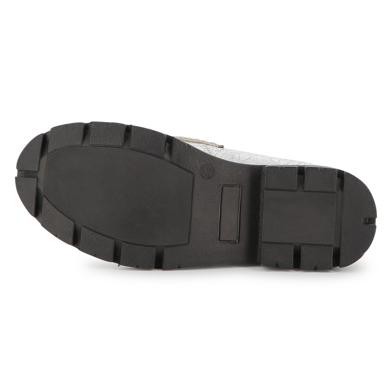 Mocassini in pelle di vacchetta metallizzata DKNY 
                        BAMBINA