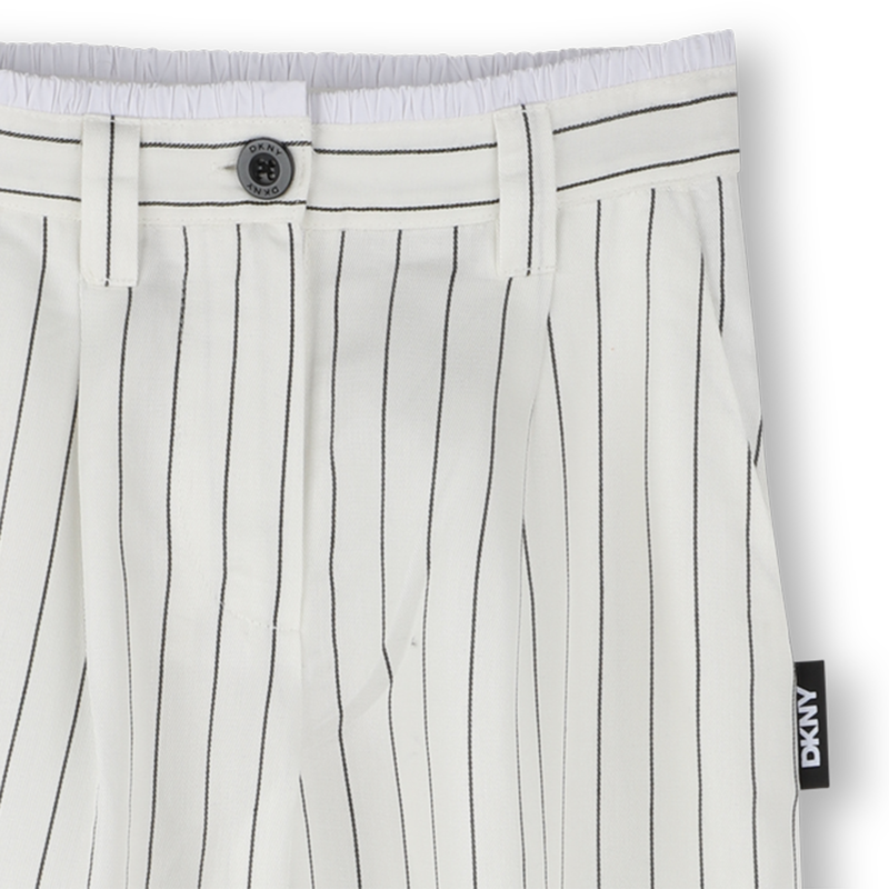 Pantaloni ampi a righe DKNY 
                        BAMBINA