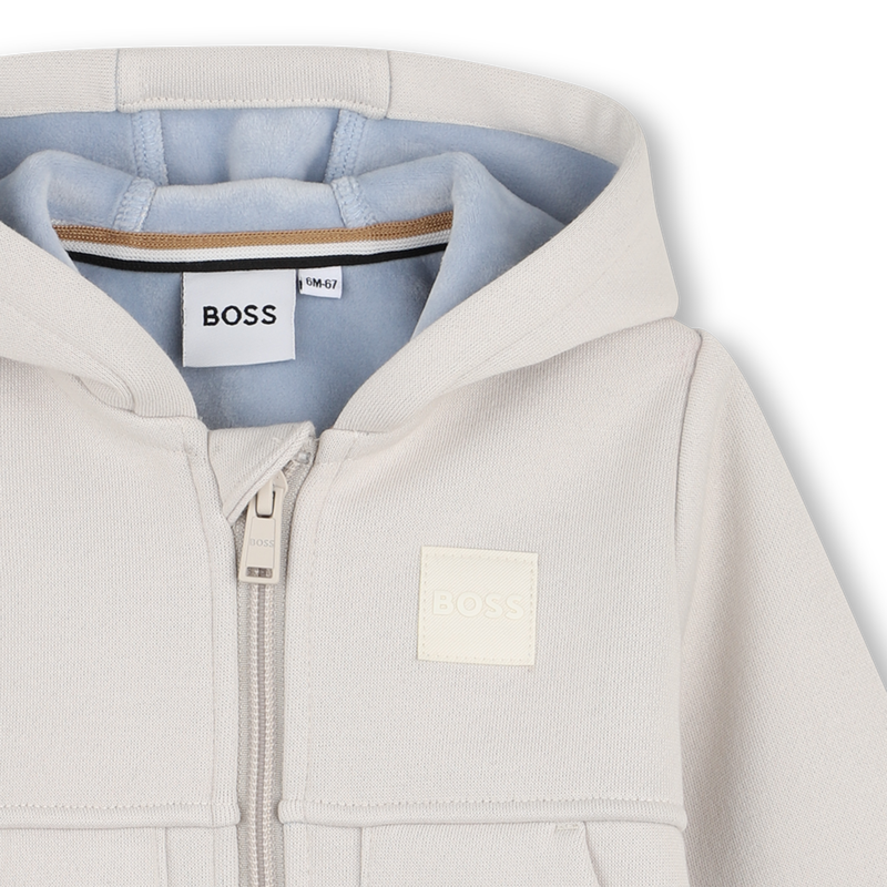 Set cardigan e pantaloni BOSS 
                        RAGAZZO
