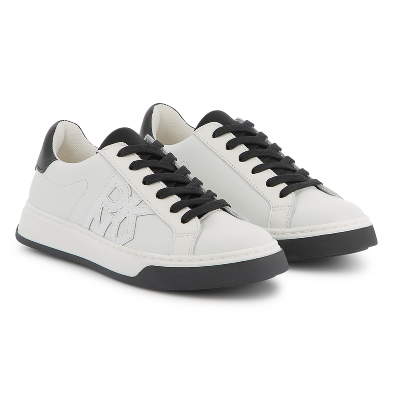 Sneakers con lacci in pelle DKNY 
                    UNISEX