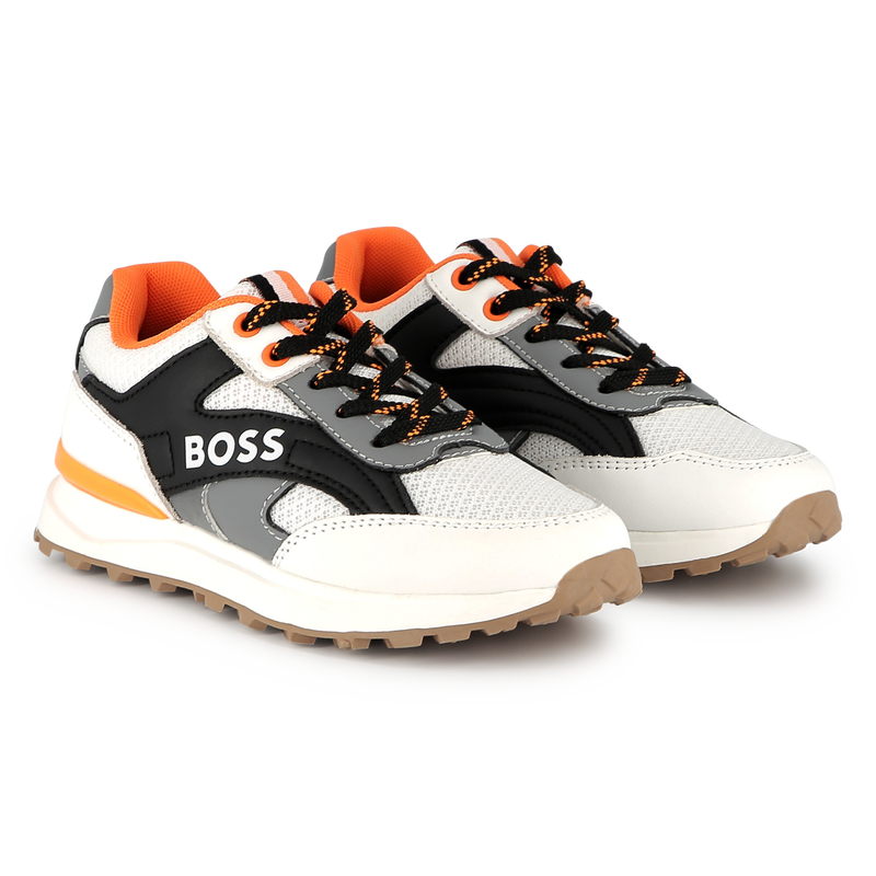 Sneakers con dettagli colorati BOSS 
                        RAGAZZO