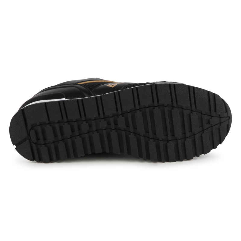 Sneakers stringate con pelle