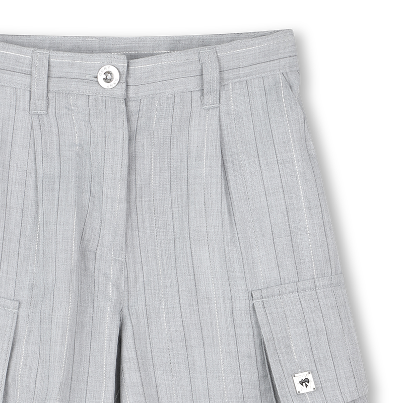 Shorts lunghi a righe DKNY 
                        BAMBINA