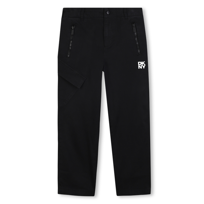 Pantaloni in twill DKNY 
                        UNISEX