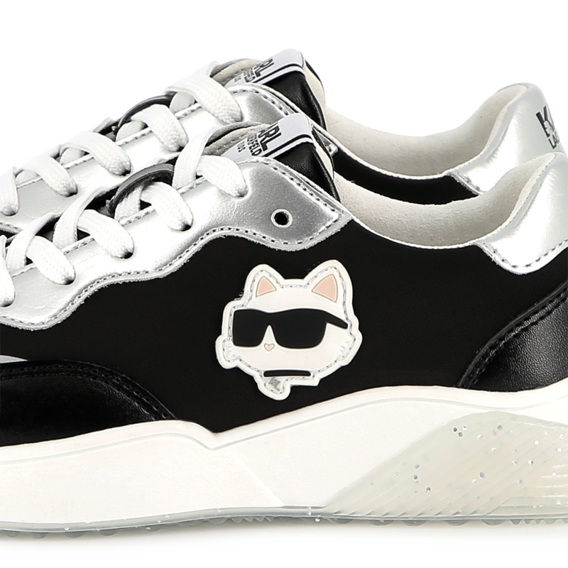 Sneakers con lacci e badge KARL LAGERFELD KIDS 
                        BAMBINA