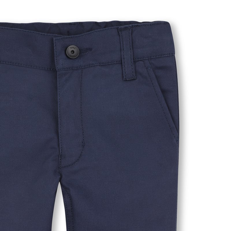 Pantaloni chino in twill BOSS 
                        RAGAZZO