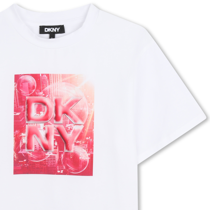 T-shirt a maniche corte DKNY 
                        BAMBINA