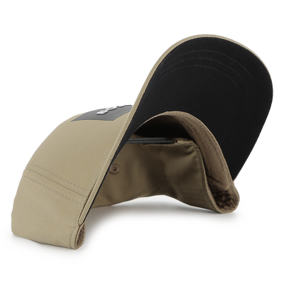 TAPPO CON CHIUSURA REGOLABILE BOSS RAGAZZO