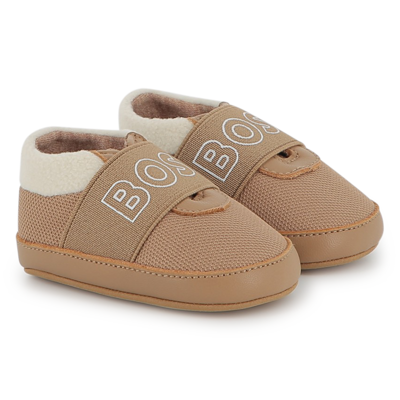 Pantofole in morbida pelle di pecora BOSS 
                        UNISEX