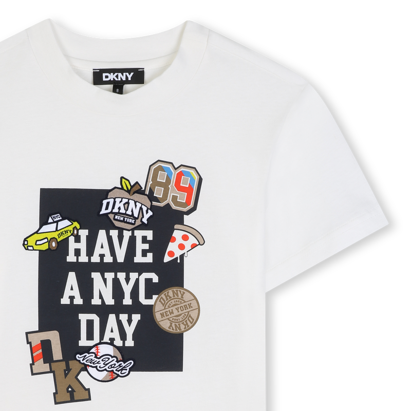 T-shirt a maniche corte DKNY 
                        RAGAZZO