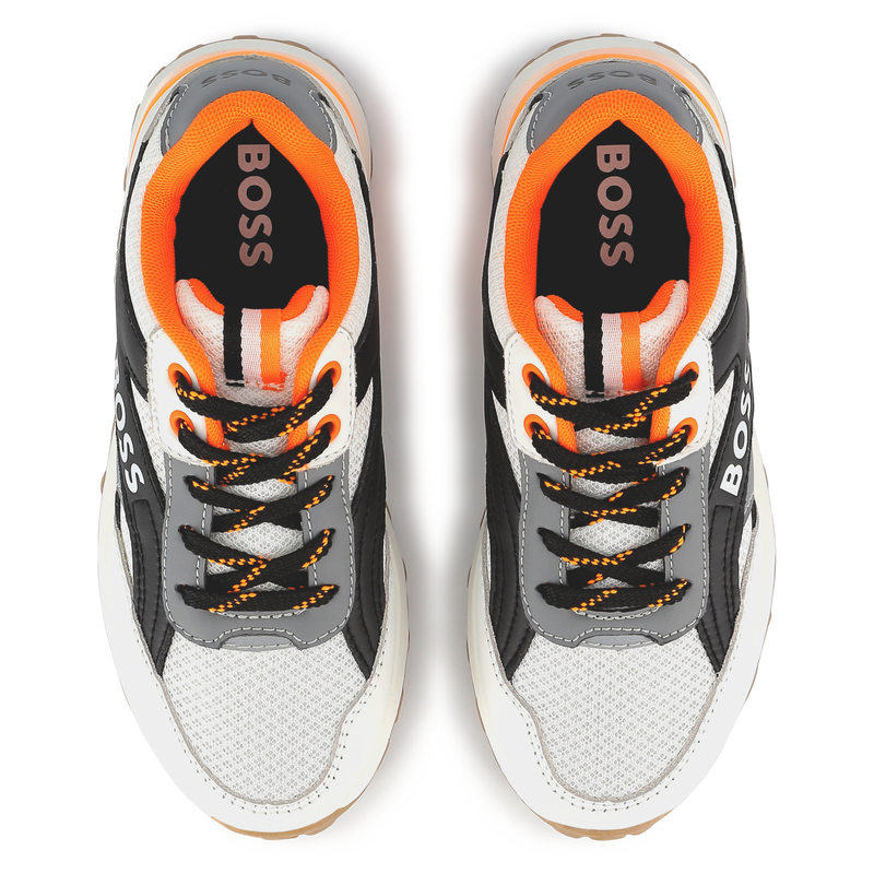 Sneakers con dettagli colorati BOSS 
                        RAGAZZO