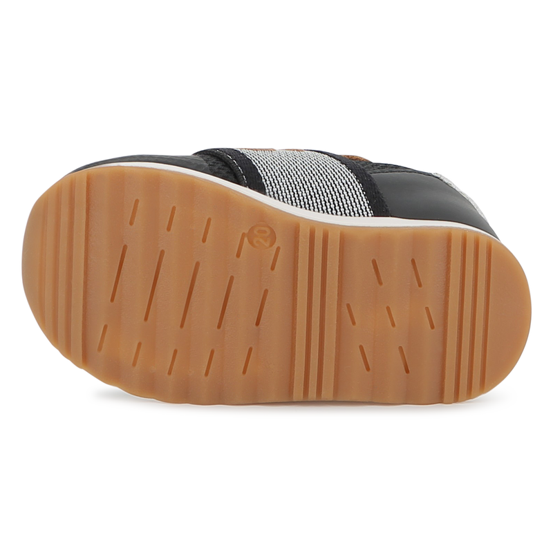 Sneakers con elastico logato BOSS 
                        RAGAZZO