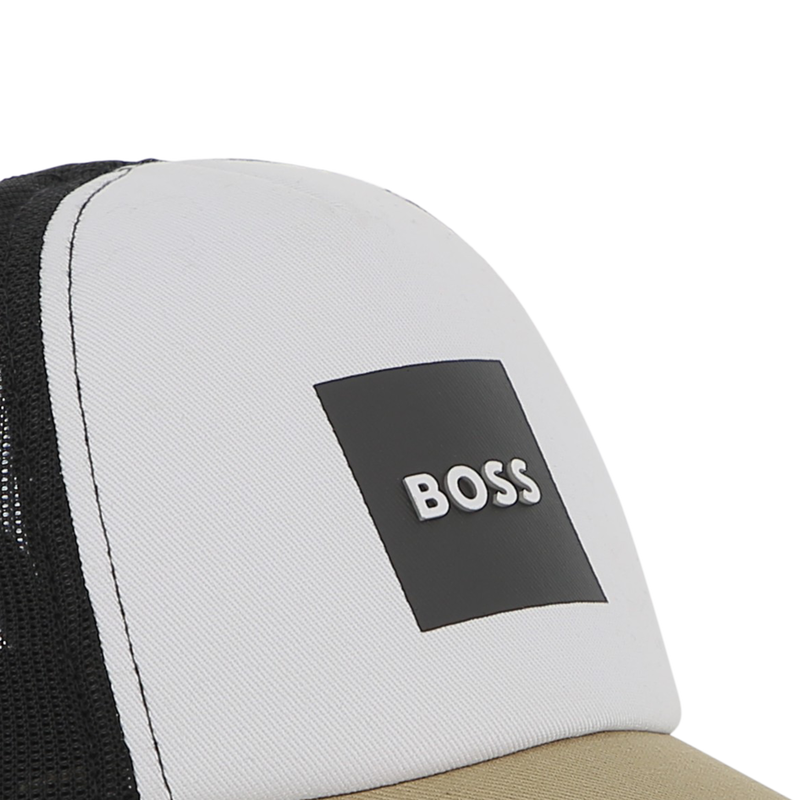 TAPPO CON CHIUSURA REGOLABILE BOSS 
                        RAGAZZO