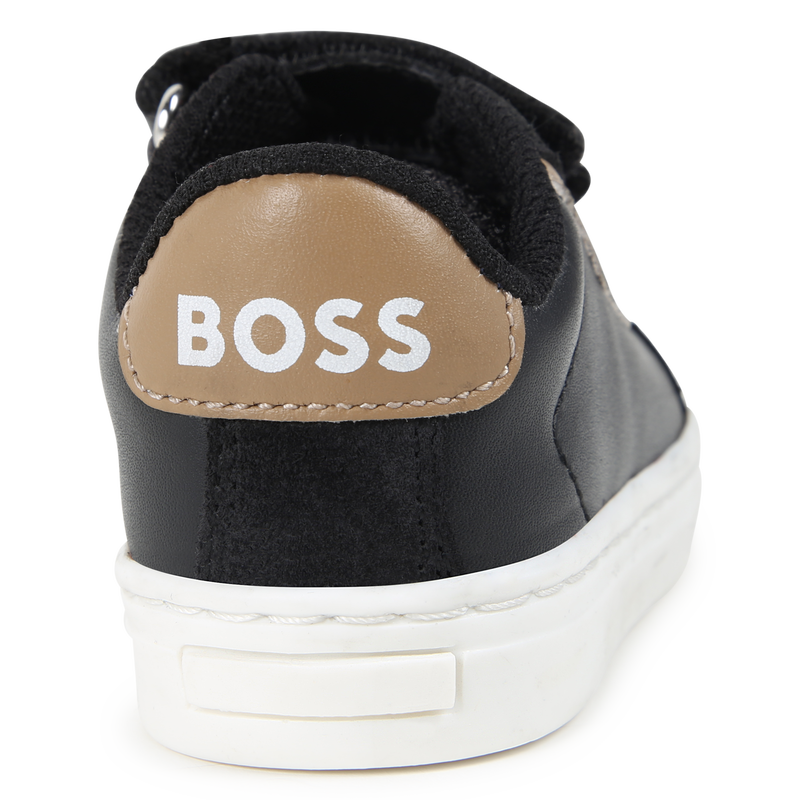 Sneakers con velcro in pelle BOSS 
                        RAGAZZO