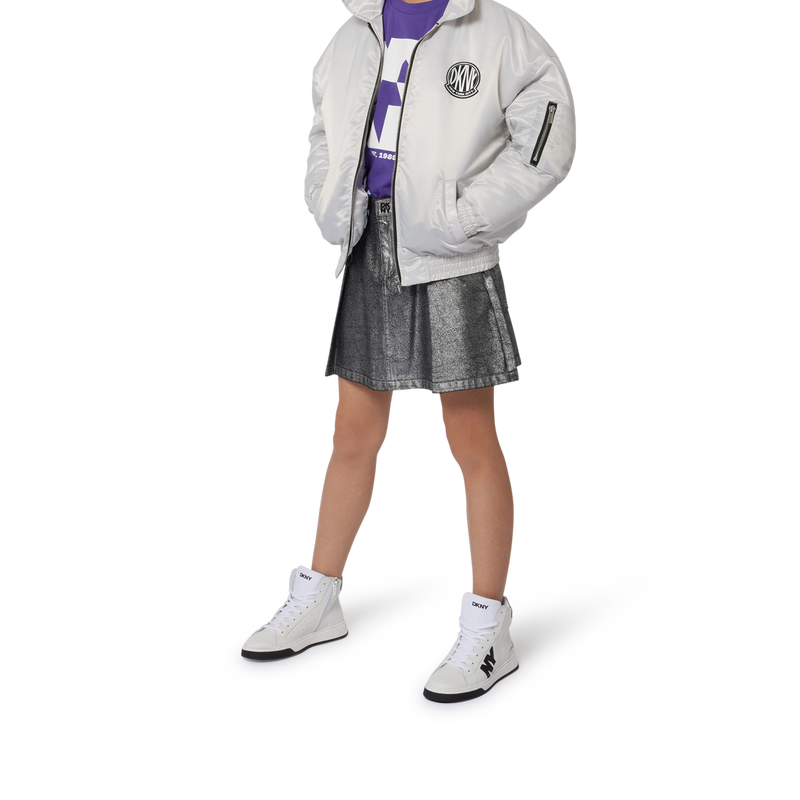 Sneakers in pelle stringate DKNY 
                        UNISEX