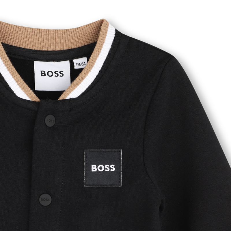 Set pantalone, cardigan e t-shirt BOSS 
                        RAGAZZO