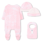 Set pigiama, bavaglino e cappello BOSS 
                    BAMBINA