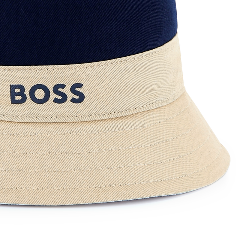 Bob reversibile in cotone BOSS 
                        RAGAZZO