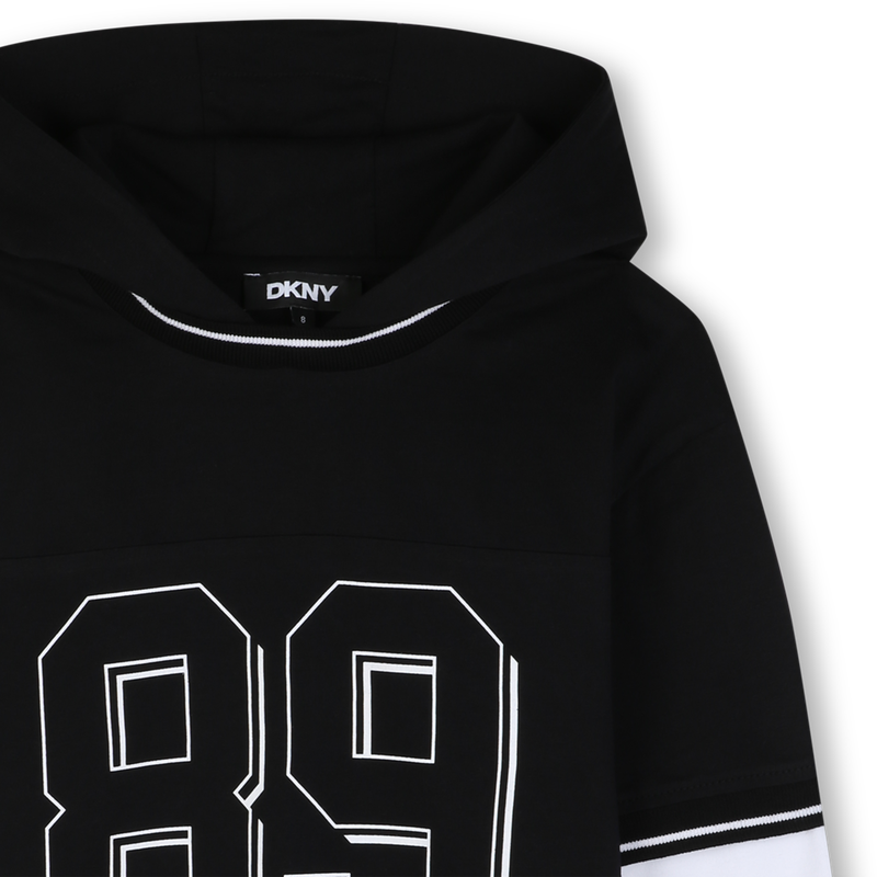 T-shirt fantasia DKNY 
                        RAGAZZO