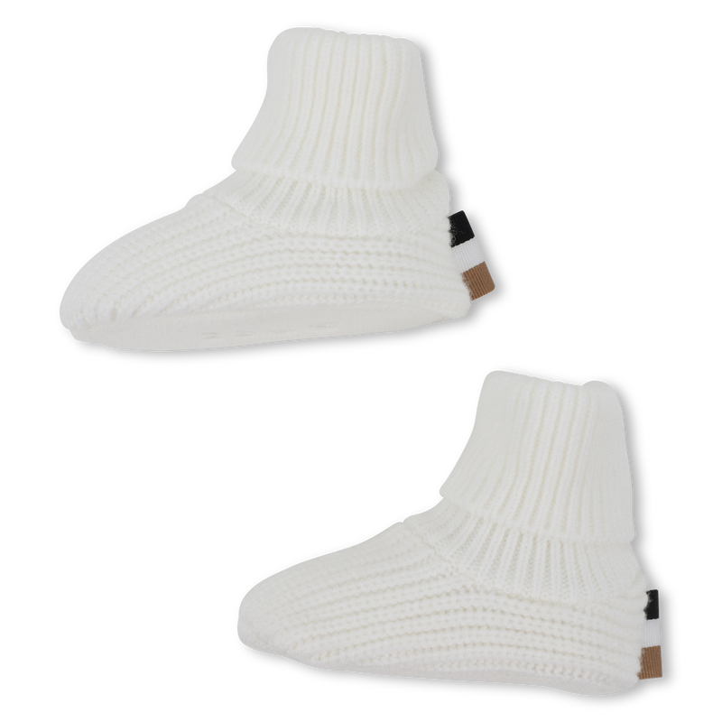 Set cappello e stivaletti BOSS 
                        UNISEX