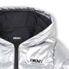 Piumino con cappuccio argento DKNY 
                    BAMBINA