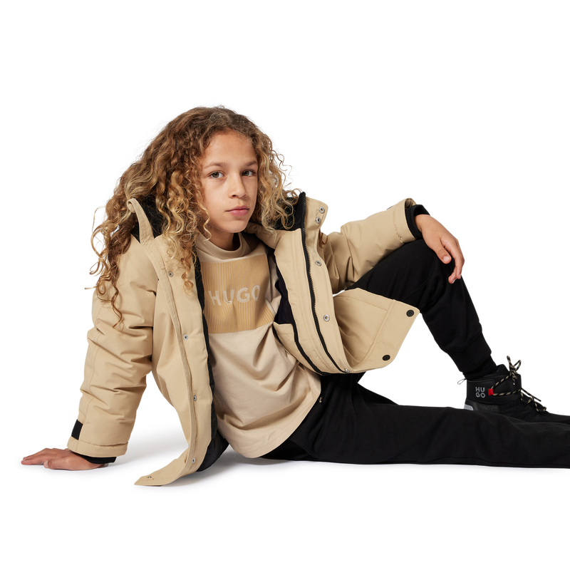 Parka con cappuccio HUGO 
                        RAGAZZO