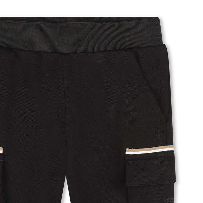 Pantaloni con tasche con patta BOSS 
                        RAGAZZO